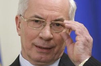 Премьер-министру Николаю Азарову «попало» за гречку