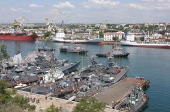 Янукович и Медведев перенесли сенсацию на июнь