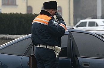 За неуплаченный ГАИ штраф могут отобрать шубу или телевизор