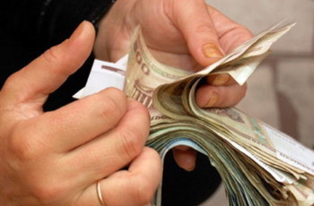 Госкомстат убеждает: зарплата в сравнении с прошлым годом увеличилась на 20%