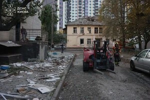 Російська атака спричинила масштабні руйнування у Києві