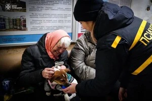 Кияни гріються у пункті незламності