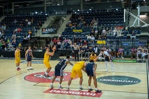 Україна – «Аризона Вайлдкетс» 85:107 (24:33, 20:28, 24:19, 18:27)