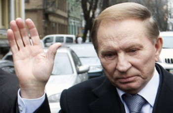 Как Янукович сам себе перчатку бросил