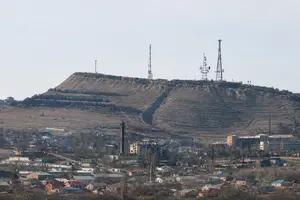 Місцеві повідомляють про серію вибухів і роботу мобільних вогневих груп окупантів