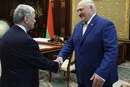 Горілка замість протоколу. Як посланець Трампа знайшов підхід до Лукашенка?