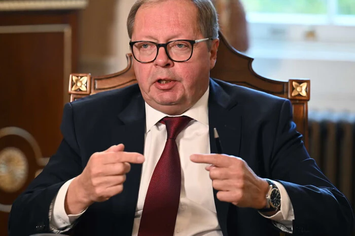 The Guardian: Росія відкликала посла з Великої Британії через тиск Москви щодо підтримки України
