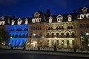Канада підсвітила будівлю парламенту синьо-жовтими кольорами (фото)