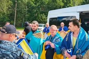 Україна в межах спеціального етапу обміну повернула додому 10 військовослужбовців