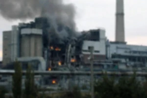 Російські війська атакували Херсонську ТЕЦ КАБом