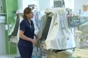 Новонароджені двійнята, які з’явилася на світ дещо раніше терміну, на 35-му тижні вагітності, перебувають під пильним наглядом неонатологів