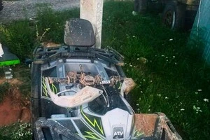  Транспортний засіб виїхав за межі проїжджої частини та протаранив бетонну опору