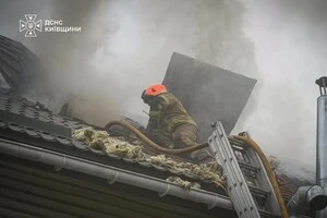 До гасіння пожежі залучили 18 рятувальників 