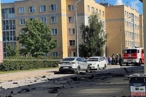 Вибух авто підполковника стався у «військовому» районі Петербурга