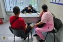 У Гостомелі підлітки зняли понад 150 шевронів з інсталяції до Дня Незалежності