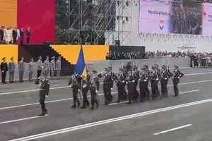 Українські військові взяли участь у військовому параді