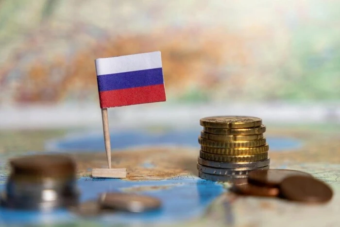 Росія скоротила бюджетні витрати через брак готівки – Bloomberg