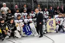 Путін розпихав дітей, аби потрапити на фото з юними спортсменами (відео)