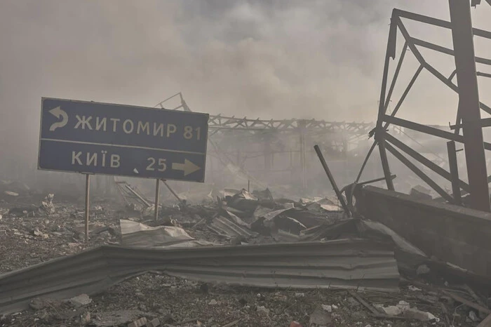 Рух Житомирською трасою частково відновлено