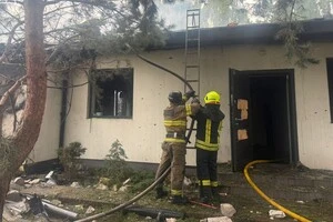 Російські «Шахеди» б’ють по приватних будинках під Києвом