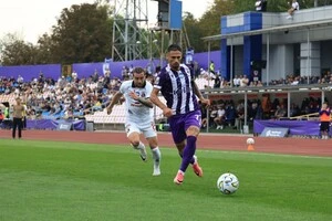 Матч у Черкасах стартував за білого дня