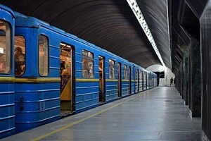 Зелену гілку метро запропонували повністю відкрити під час тривог