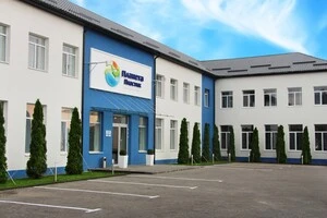 Завод поліетиленових виробів ТОВ «Планета Пластик» розрахований на випуск понад 17 тис. км труб на рік для забезпечення потреб водопостачання, газифікації та експорту