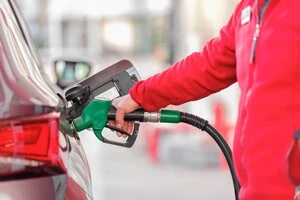 На ринок впливають як атаки на нафтопереробну інфраструктуру, так і перебої з транспортуванням енергоносіїв