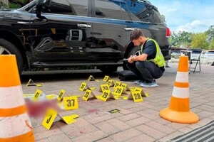 Стрілянина сталася 3 вересня близько 10:00 біля вхідних дверей медичного закладу у Святошинському районі столиці