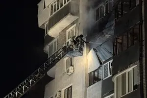 Внаслідок ворожого удару травмувалася жінка, їй надали необхідну медичну допомогу