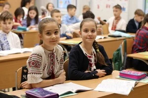 Ліцей «Інтелект» Дарницького району, який у минулому році був на першому місці, опинився на сьомому місці