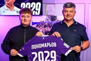 Віталій Пономарьов (праворуч) продовжить роботу з «насінниками»