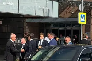 Російські ЗМІ вже трактують такий крок Кремля, як натяк на непохитність російського диктатора в питанні мирних переговорів