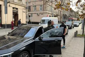 Йдеться про довірену особу керівника злочинної організації – адвоката