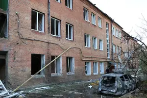 Лікарі надавали чоловікові всю необхідну медичну допомогу, однак врятувати його не вдалося