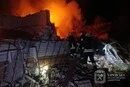 Росія обстріляла Харківщину й Дніпро: рятувальники дістали людей з-під завалів