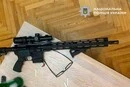 У Києві чоловік влаштував стрілянину з балкона через конфлікт із сусідом