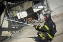 Внаслідок ранкової атаки РФ на Київщину загинула людина, є поранені