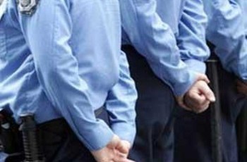 Милиции повысят зарплату и заставят соблюдать законы