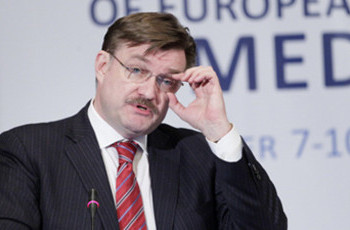 «Янукович не похож на Путина, у него человеческие глаза»