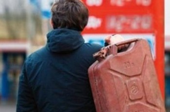 Бензин будут продавать за евро