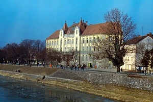 Ужгородський ліцей ім. Т. Г. Шевченка, який посів друге місце в рейтингу