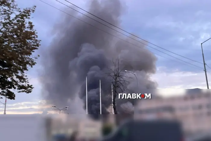 Російські дрони атакували Київ: в Оболонському районі пошкоджено офісну будівлю