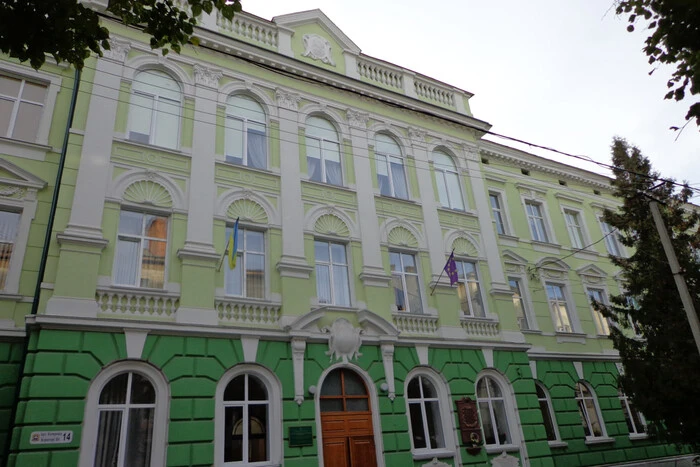 Рейтинг НМТ. Усього два заклади Тернополя увійшли до списку найкращих шкіл України