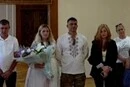 Пара в Києві одружилася на наступний день після влучання БпЛА в їх житло