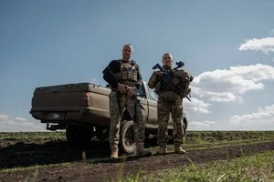 Після ротації бійці зайшли на позицію, тримали її та брали полонених. У якийсь момент зв’язок із ними зник