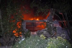 Унаслідок ударів пошкоджено будинки, склади, гаражі та автомобілі