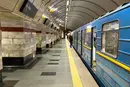 Машиніст розповів, які найдивніші речі пасажири забували в київському метро