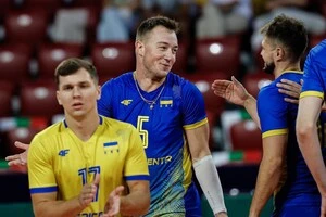 Українські волейболісти продовжили переможну серію