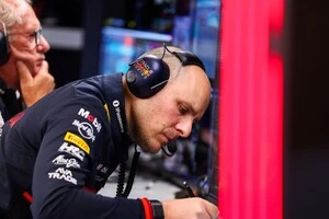 Джанп'єро Ламб'язе опинився на півшляху до Вокінга
